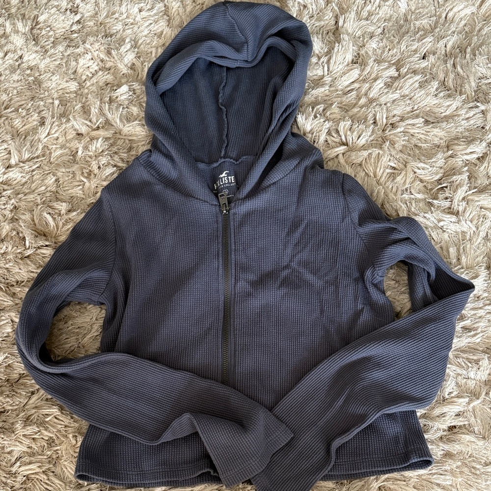 Hollister size medium cropped waffle cardigan